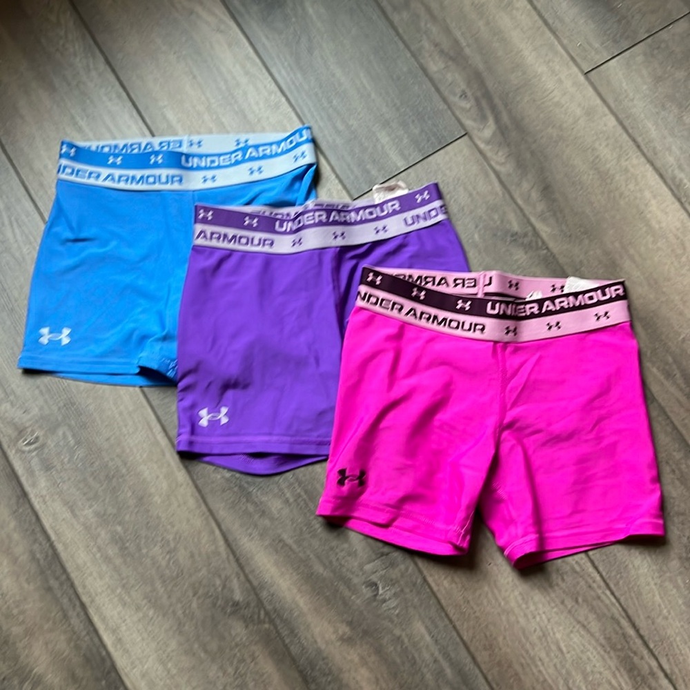 YM Under Armour shorts